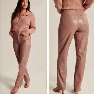 ABERCROMBIE Curve Love Vegan Leather 90s Straight Pant